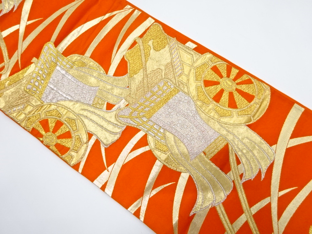 アンティーク　芝草に御所車模様織り出し袋帯(着用可)